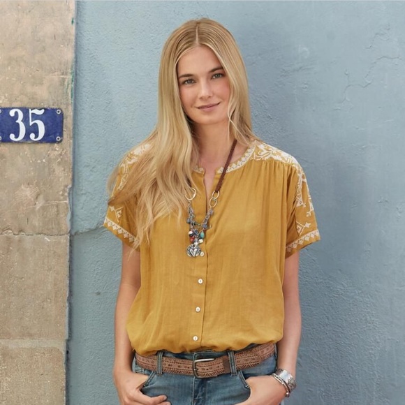 Sundance Tops - Sundance embroidered top